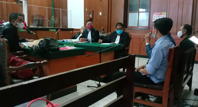 Tiga Saksi Dihadirkan, Terdakwa Terjepit